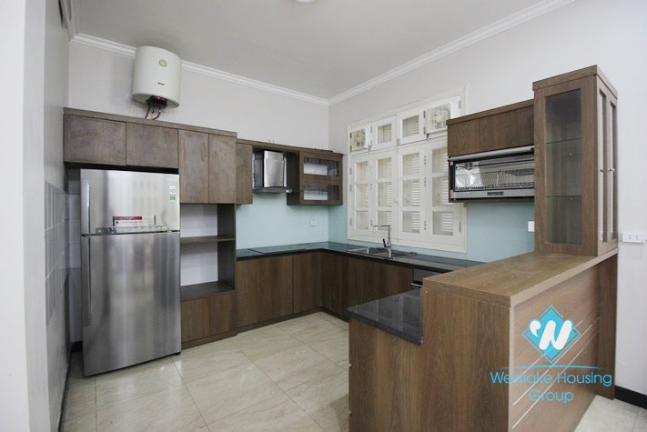 Nice 6 bedrooms house for rent in Ciputra area